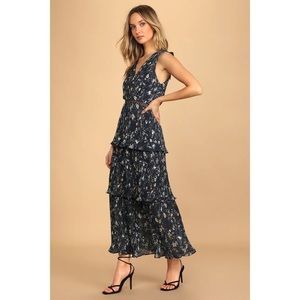 Lulus Such Sophistication Navy Blue Floral Print Pleated Maxi Dress NWT